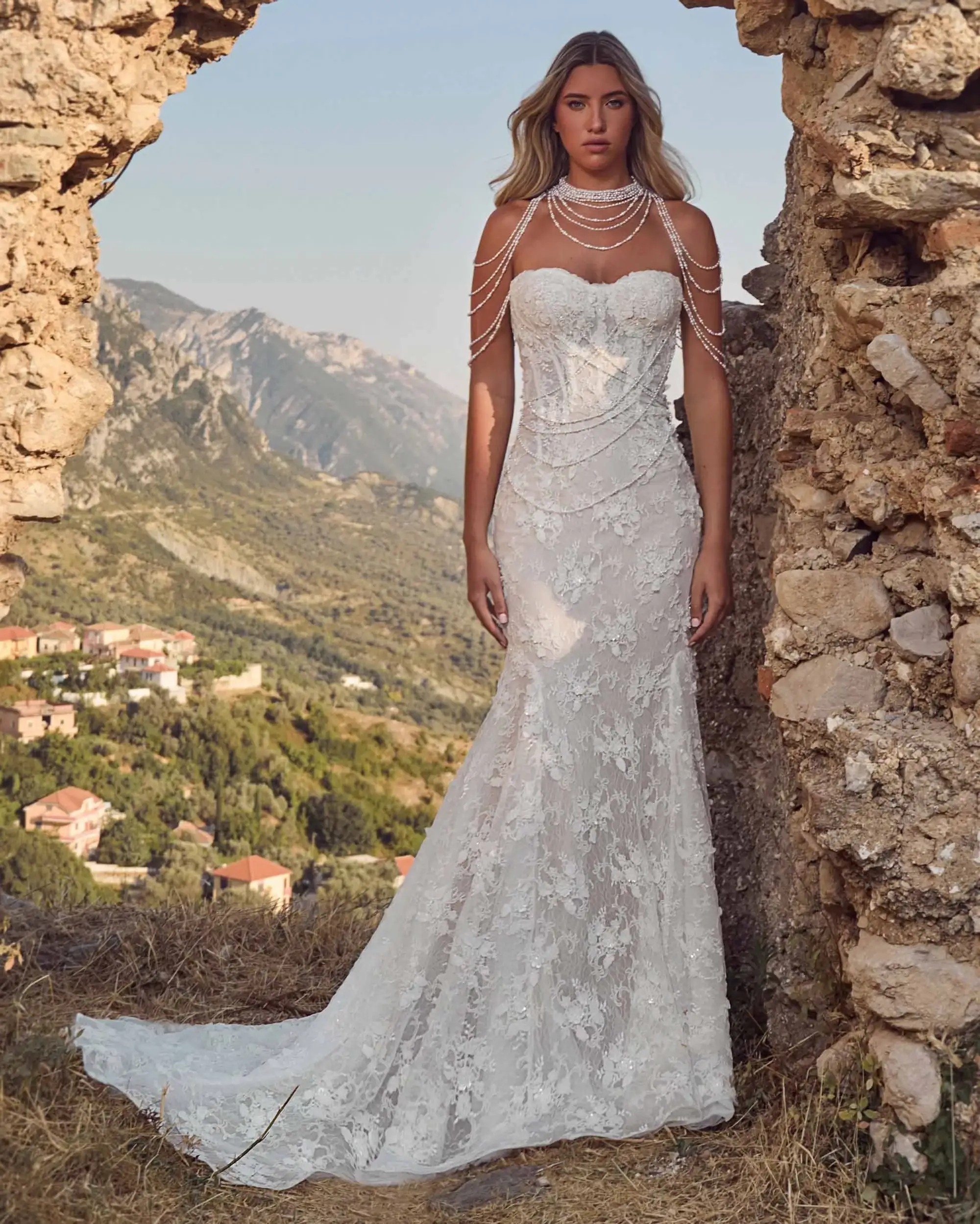 What to Know Before You Start Wedding Dress Shopping Image